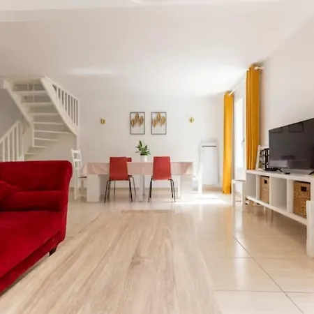 Cosy En Colocation Dans Maison 홈스테이 *
